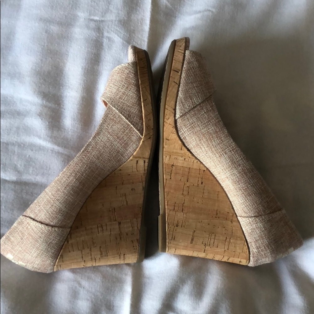 Tom’s Stella Peep Toe Pink and Cork Wedges 8
